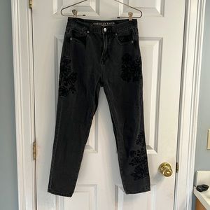 American Eagle Mom Jean